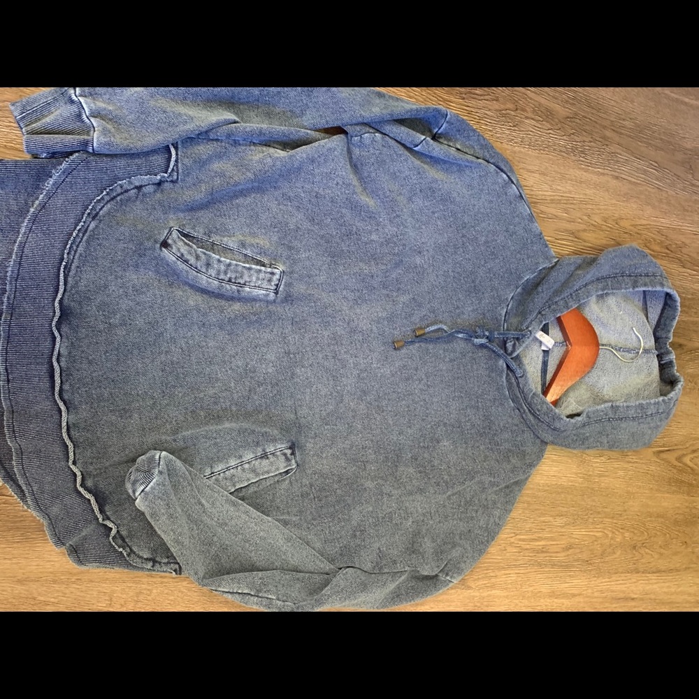 Z supply hoodie super comfy like new jean color